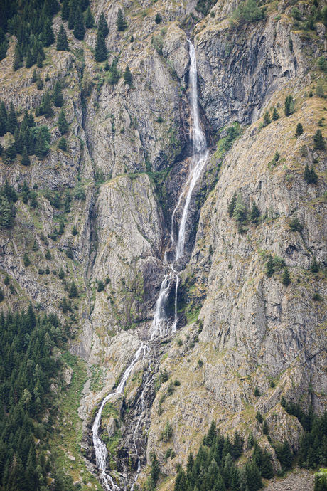Randonnée vers le refuge de la Lavey, Saint-Christophe-en-Oisans. © Antonin Albert 2.jpg