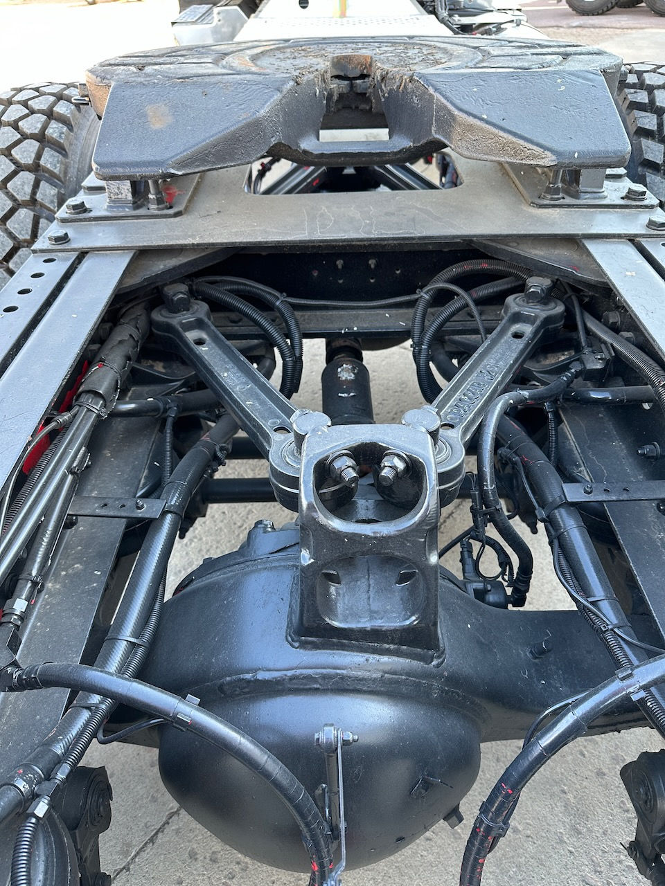 Thumbnail: 2012 KENWORTH T800 Ultrashift