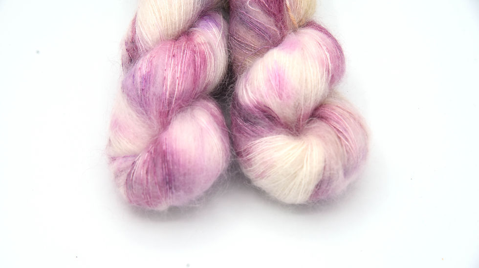 Thumbnail: Coquillage rose, 70% Kid Mohair, 30% Soie