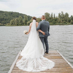 Emotionale Hochzeitsreportage im Gewölbekeller in Thüringen