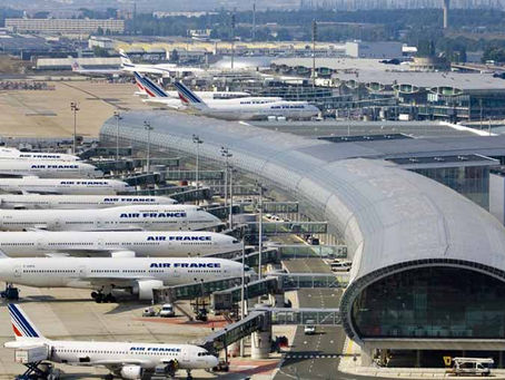 Paris Charles de Gaulle Havalimanı pistleri ve VIP terminali (CDG)