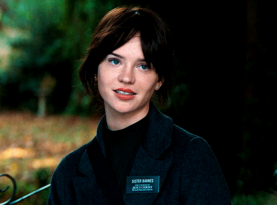 tumblr_2d197c3778780bbbe080258b93f10412_502fcc65_540.gif