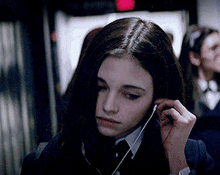 india-eisley-earphones.gif