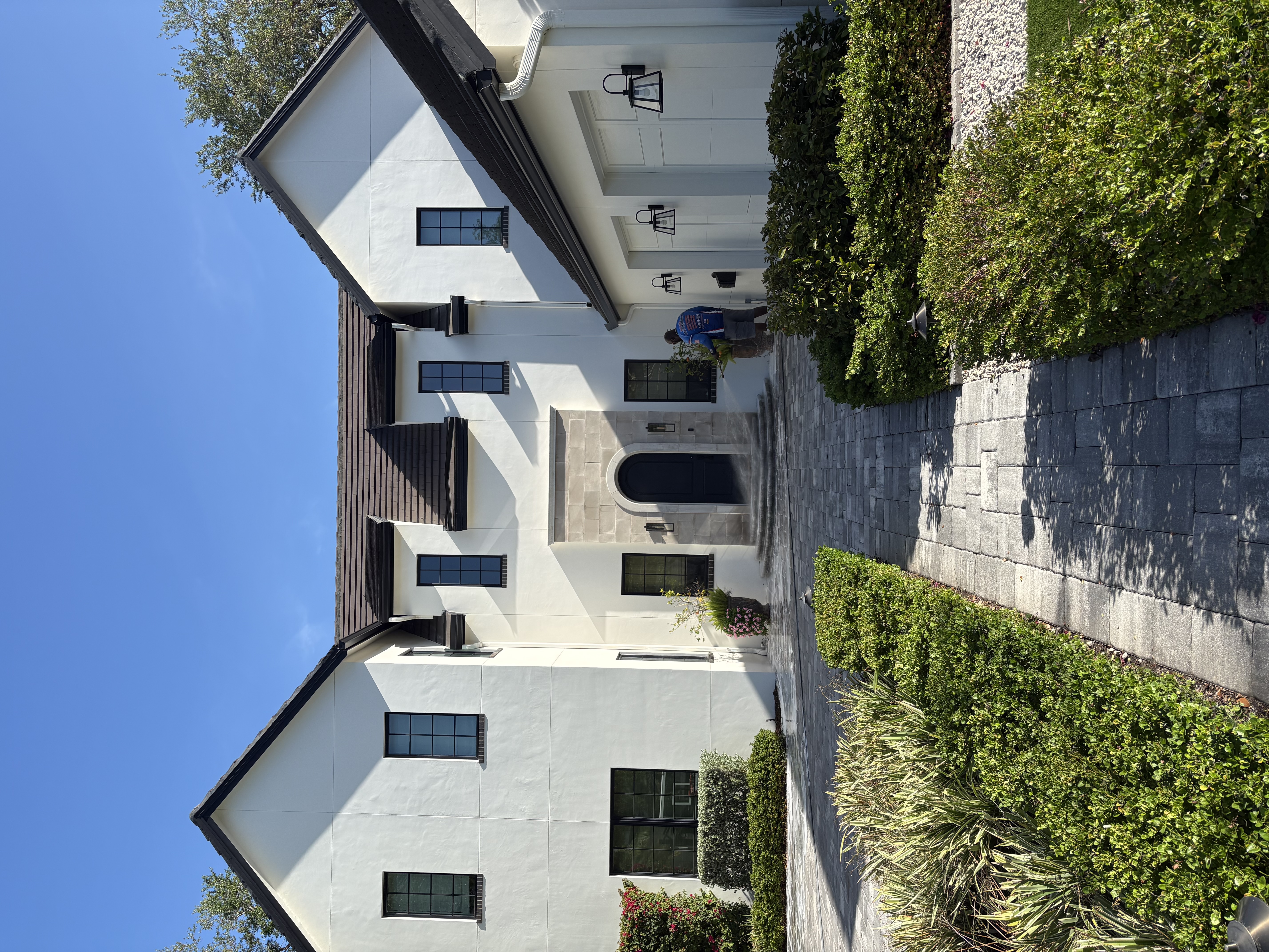 Soft washing and pressure washing services for homes in Sarasota, Florida.
