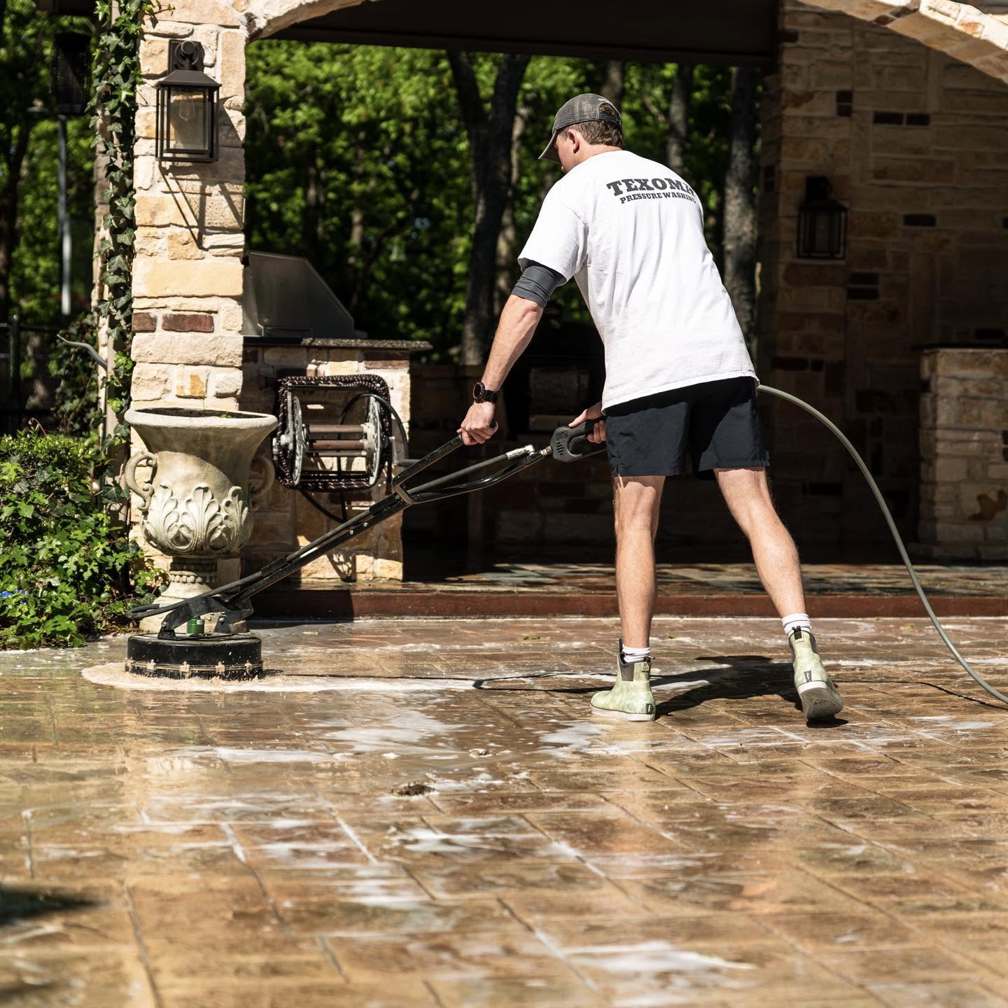 Freshly cleaned driveway by Texoma Pressure Washing
