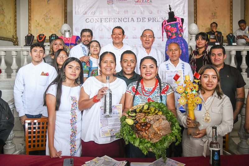 Tlacolula celebra con sabor, tradición y arte popular la Guelaguetza 2025