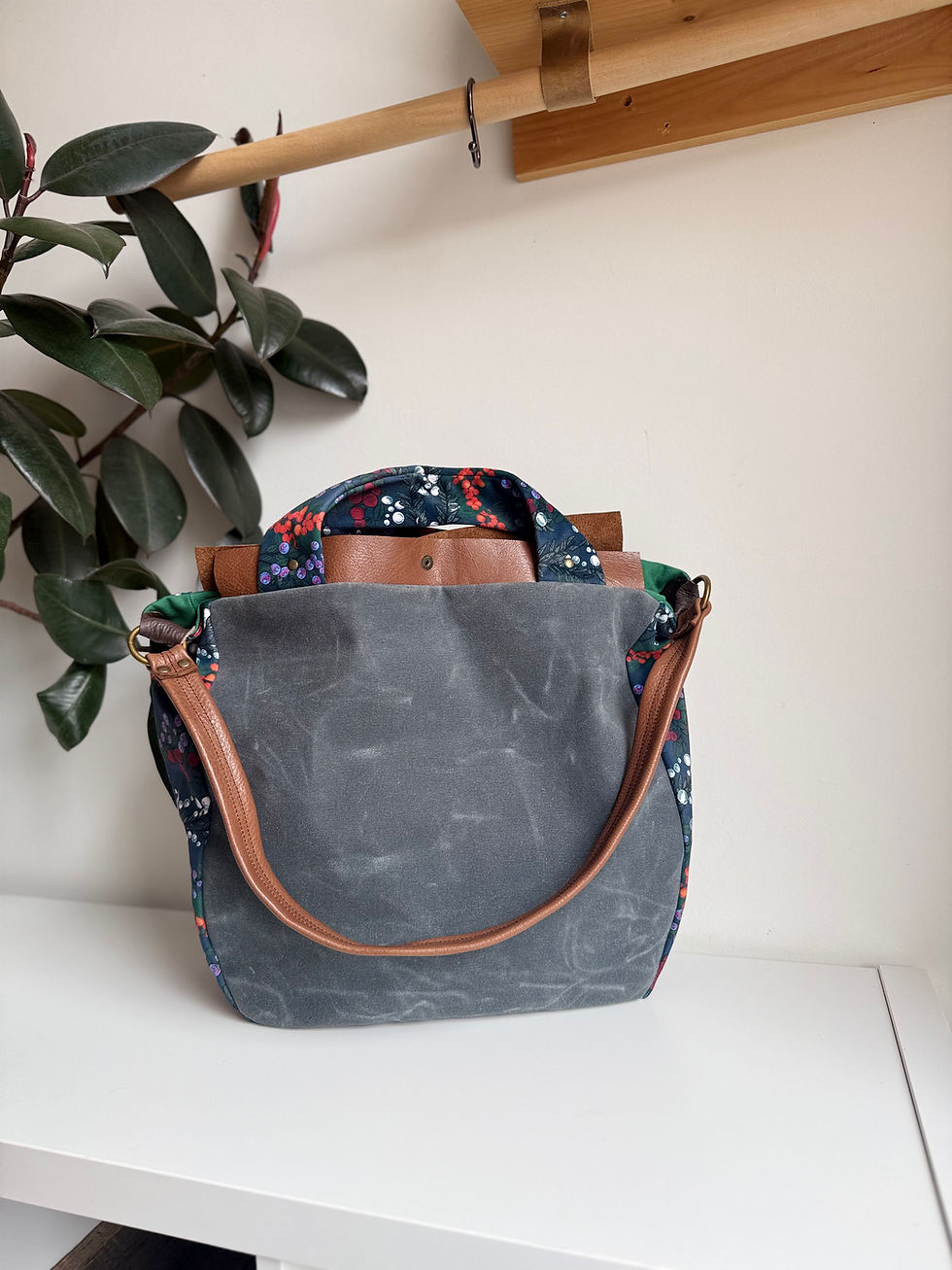 Thumbnail: OOAK Large Shoulder Bag | Berries