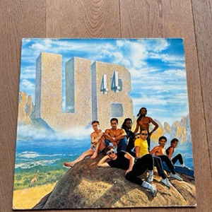 UB40 / UB44