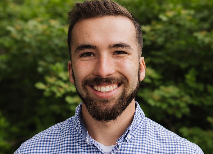Headshot (Cropped).jpg