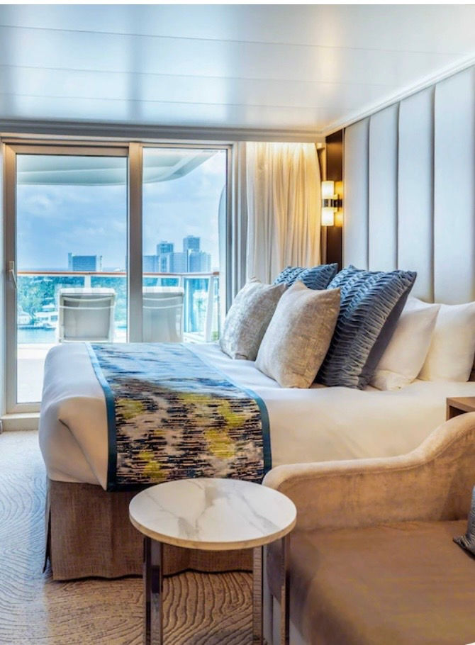 Elegantly designed balcony cabin