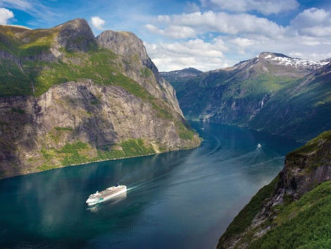 Varen in de fjorden in Noorwegen
