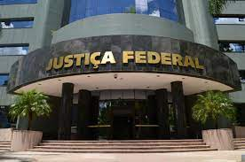 Juízo maior de Curitiba?