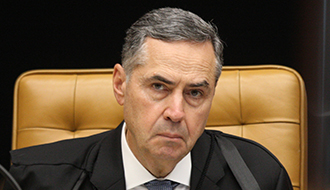 Ministro Barroso valida acordo para Silas Câmara pagar R$ 242 mil por “rachadinha”