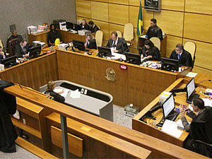 Transferir imóvel à filha é fraudar execução mesmo sem averbação na matrícula: 3ª Turma STJ