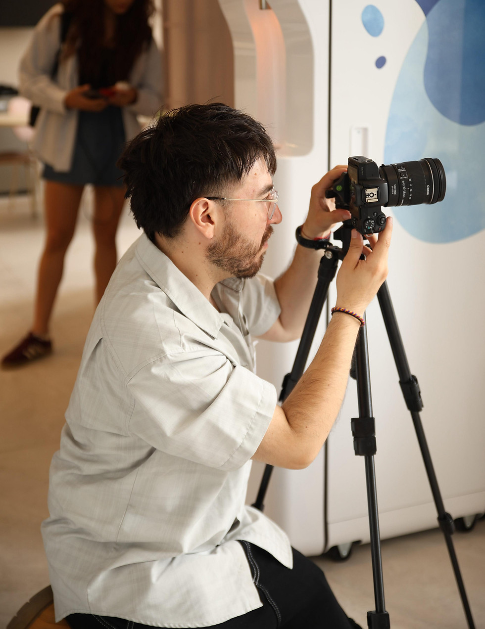 Sergio Uzeta, founder and creative director of Continuo Creative, taking a photo