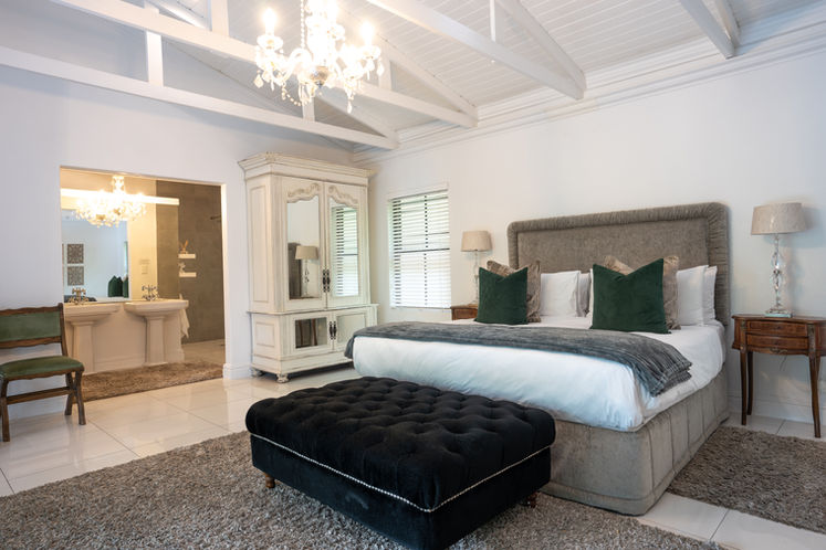 Brenaissance honeymoon suite