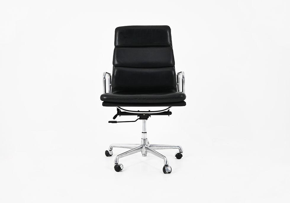Thumbnail: Ea 216 Soft Pad Desk Chair by Charles & Ray Eames for ICF, 1970S