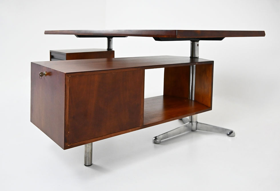Thumbnail: Desk by Osvaldo Borsani for Tecno, 1960s