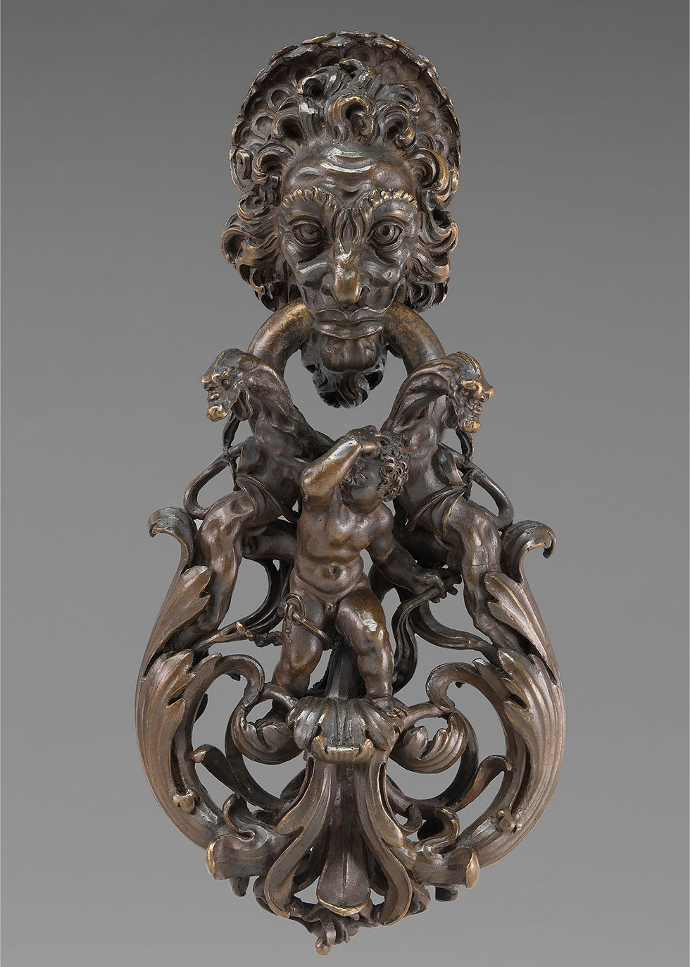 alexandre_brongniart_1942_0000_door_knocker_with_mask_monsters_and_putto_2022.181.68.jpg