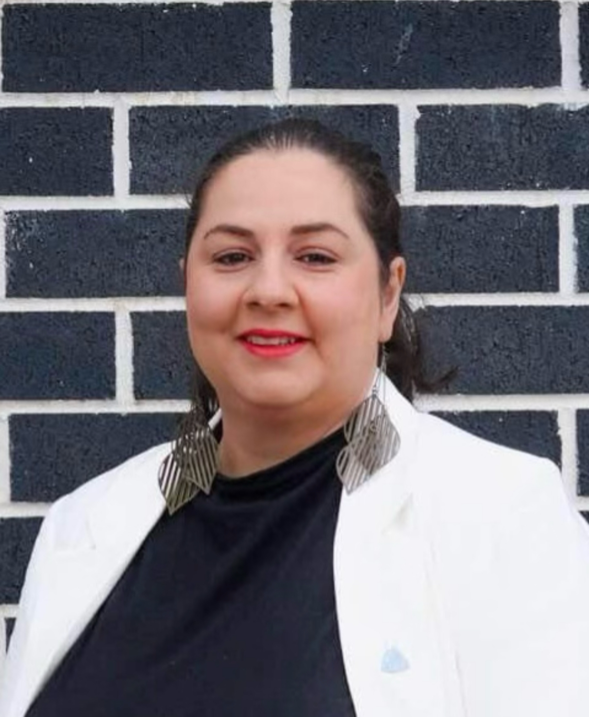 Dr. Nasim Salakjani
