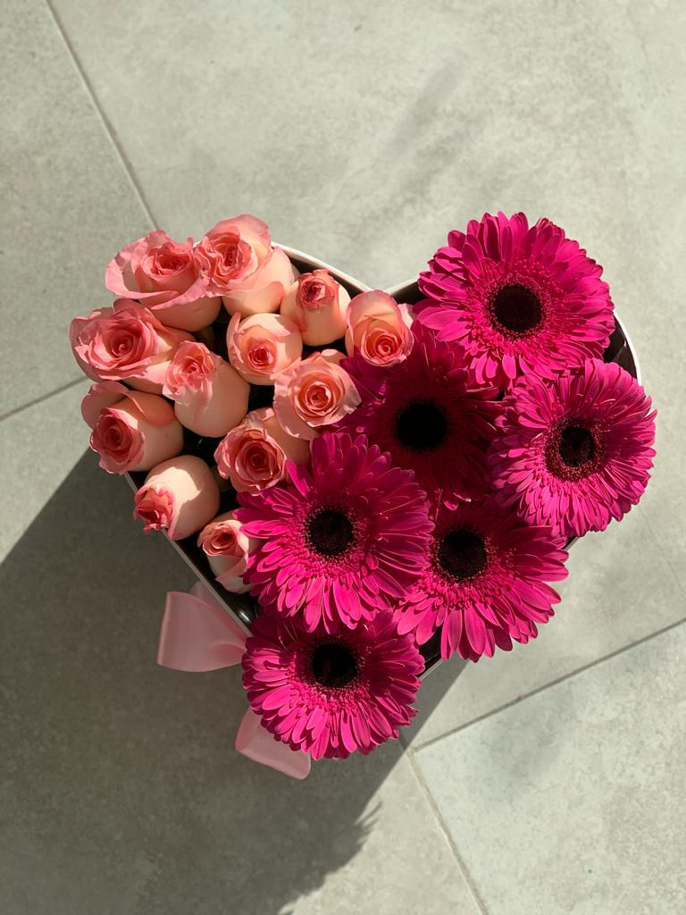 Miniatura: Heart of Flowers