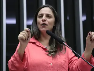 PSOL pede a governo Lula R$ 6,3 bi em recurso público para cobrir fraude do INSS