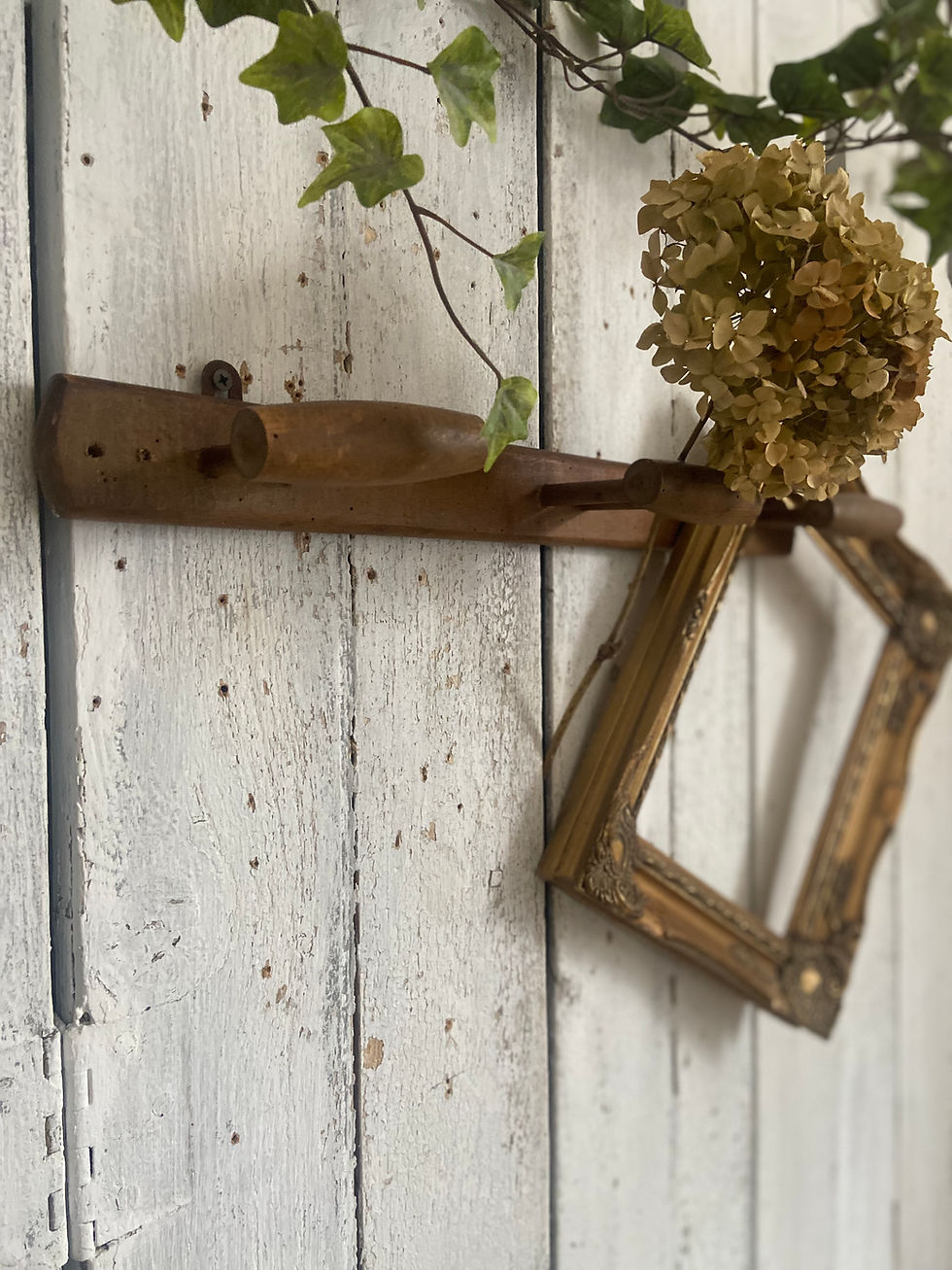 Thumbnail: Unusual Wooden Triple French Pegs/Hooks