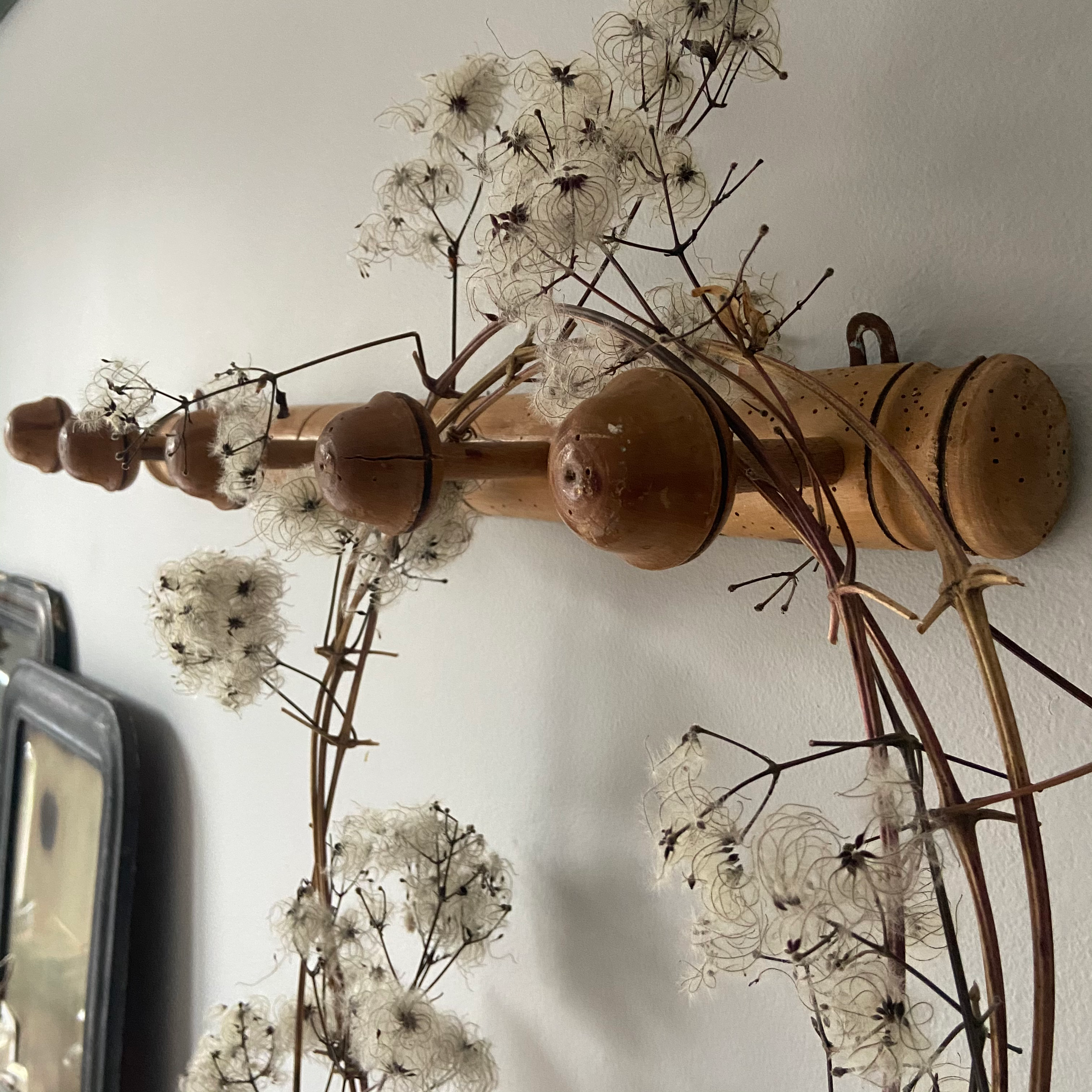 French 5 Peg Coat Hooks