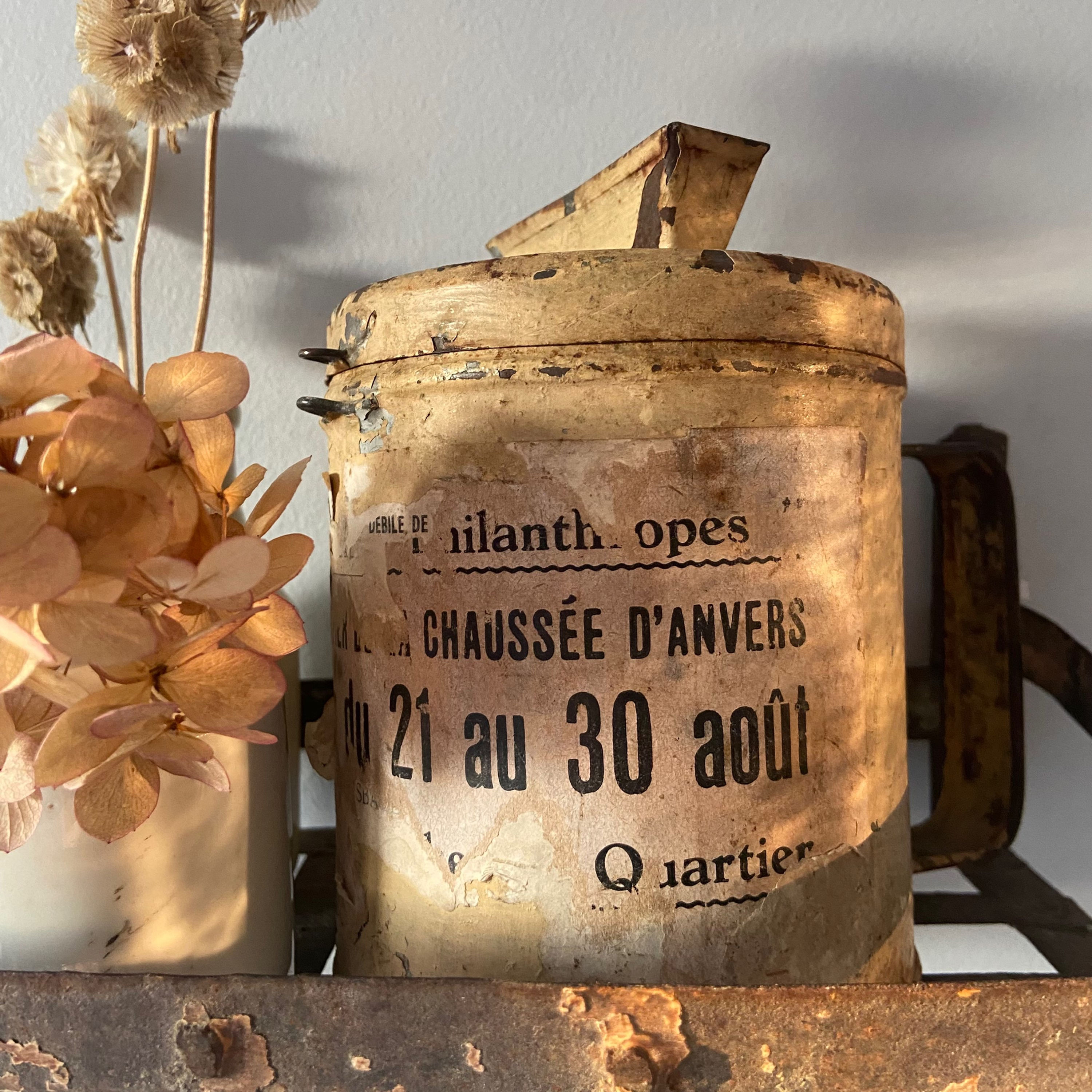 Vintage French Collection Tin. 