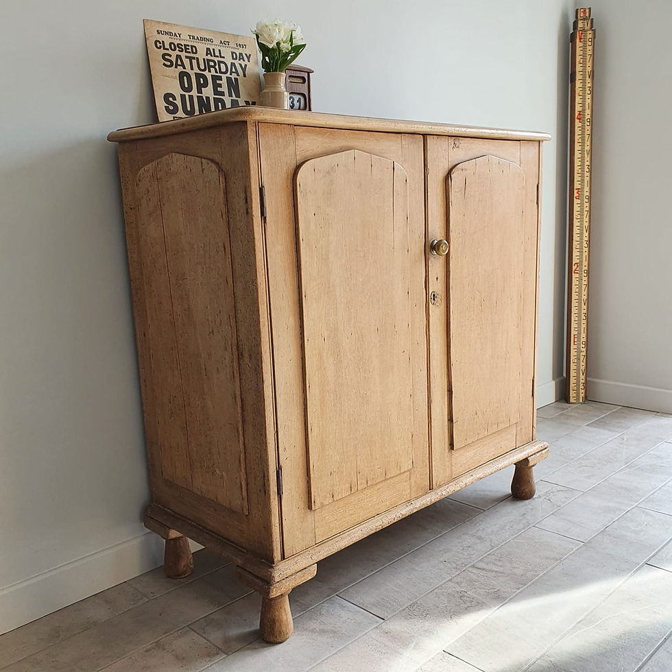 Thumbnail: Fabulous Victorian Pine Shield Door Cupboard 