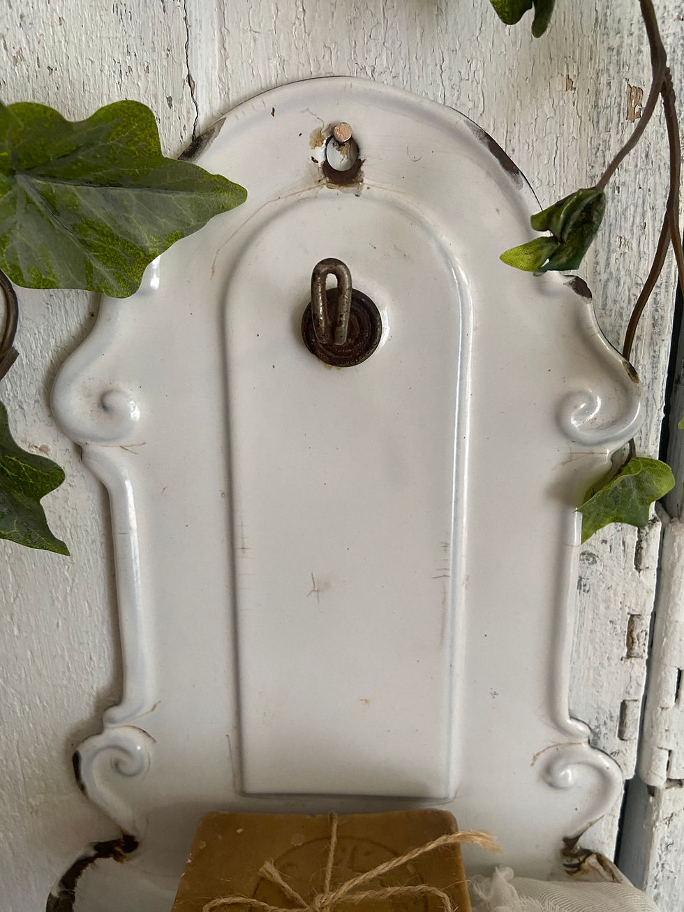 Thumbnail: Glorious French Enamel Soap/Sponge Dish