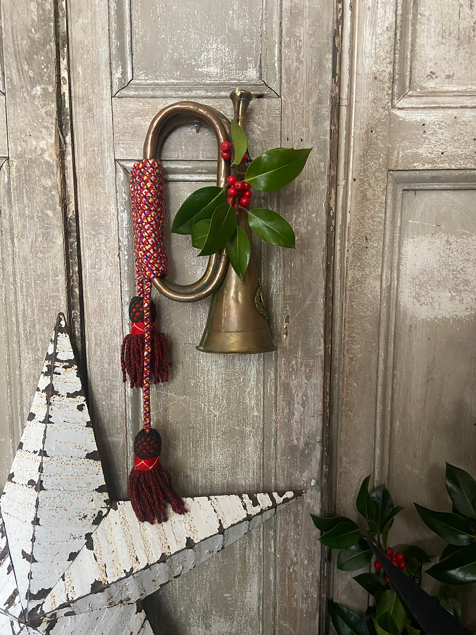Vintage Aged Brass Bugle (Festive Decor)