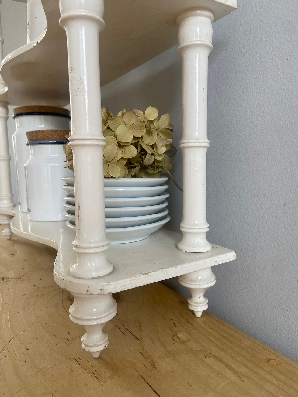 Thumbnail: Vintage French Shelf