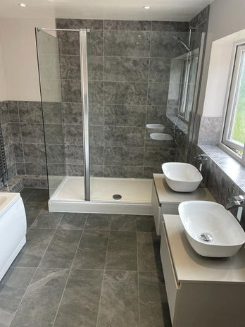 Large shower enclosure.jpg