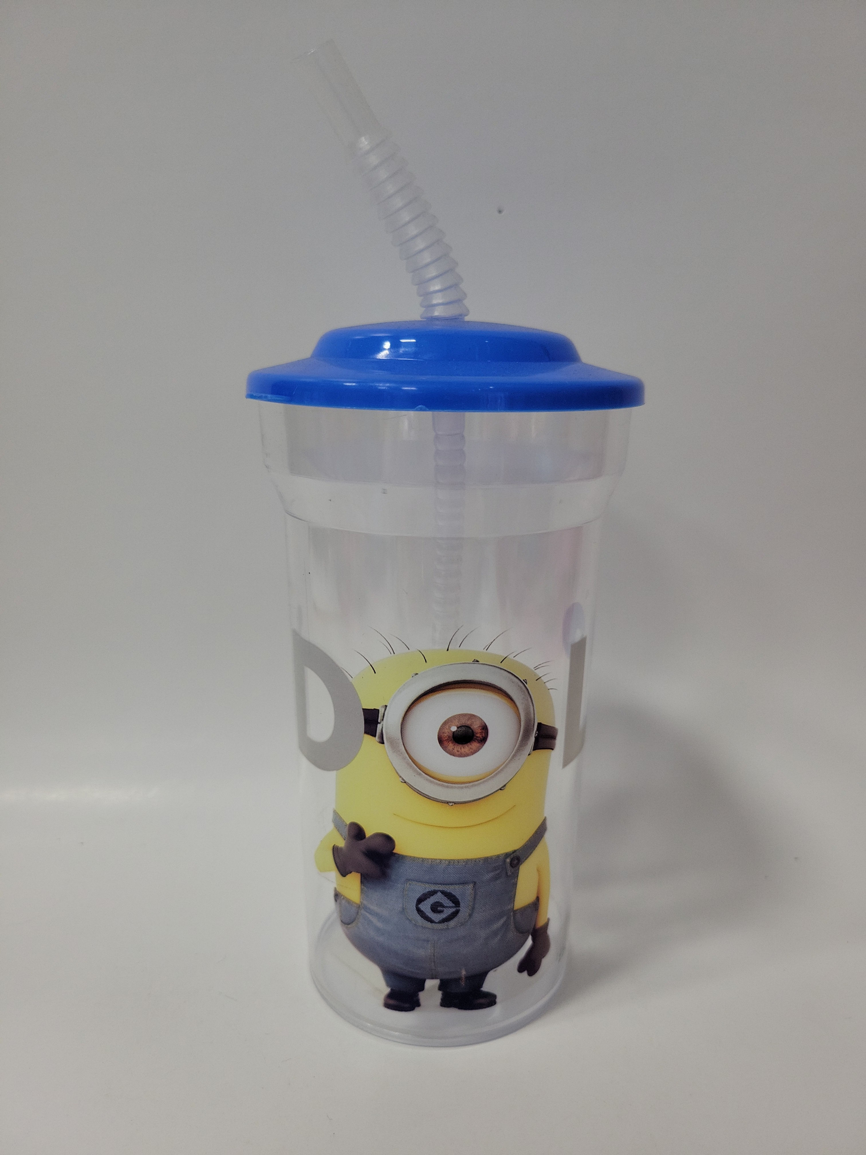Despicable me Minion sports tumblr with lid and straw