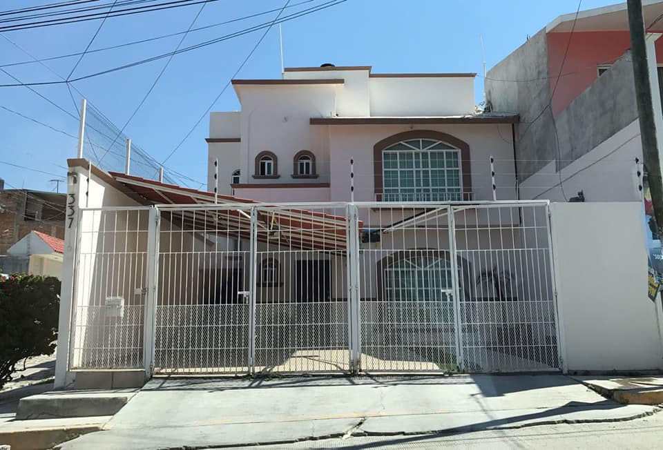 Miniatura: Casa cerca de plaza galerias