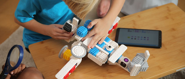 AI Coding Robot ARTIBO | Cubroid