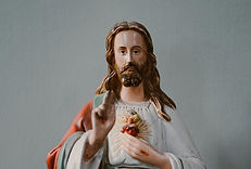 red barn pixabay.jpg