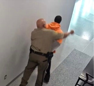 Don Long II assaulted in North Carolina Courthouse