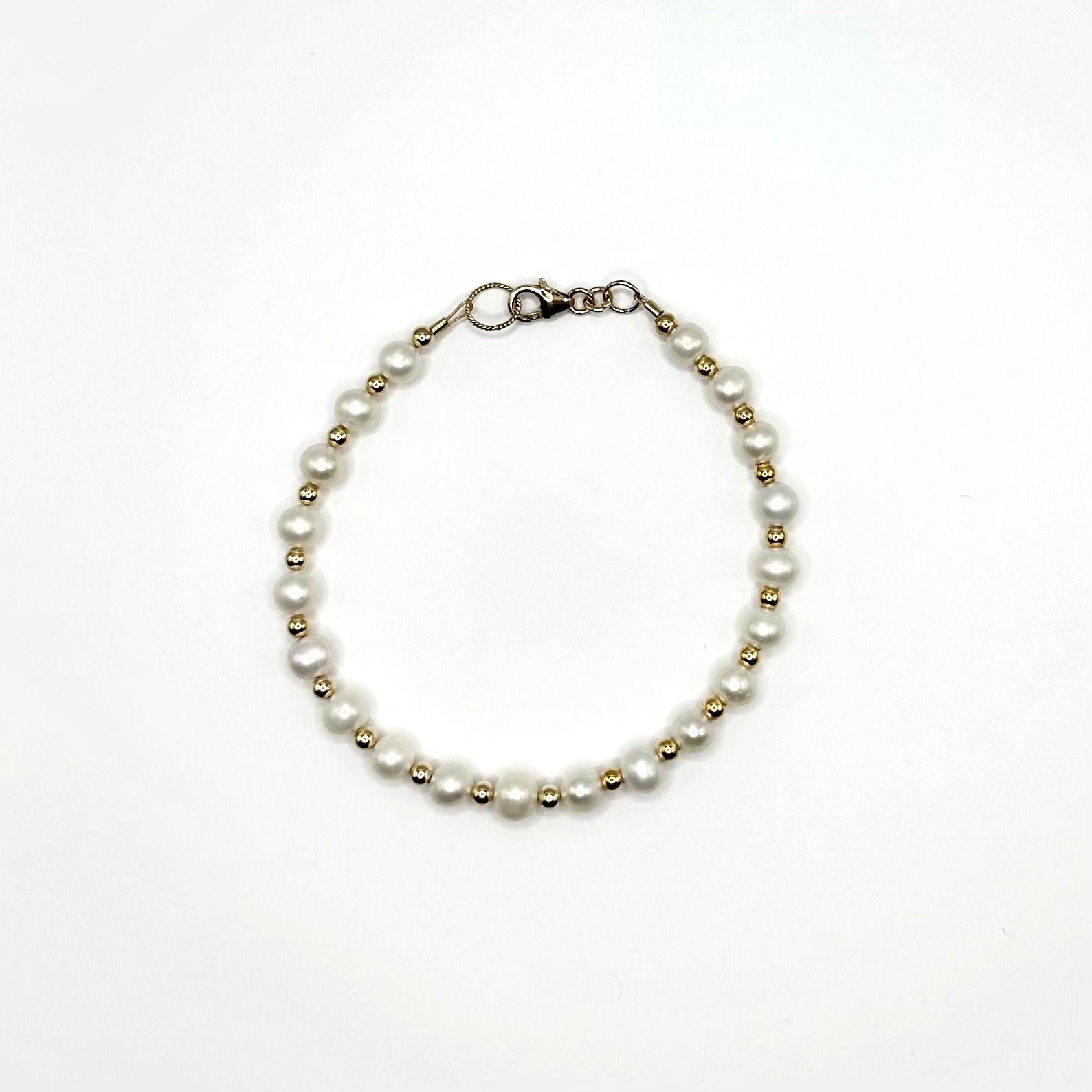 Pearl with Gold Beads Bracelet