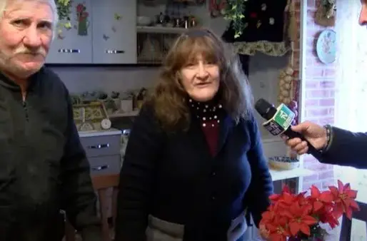 Anziani soli offrono ospitalità a Capodanno: “Se c’è qualcuno, lo accettiamo come un figlio”