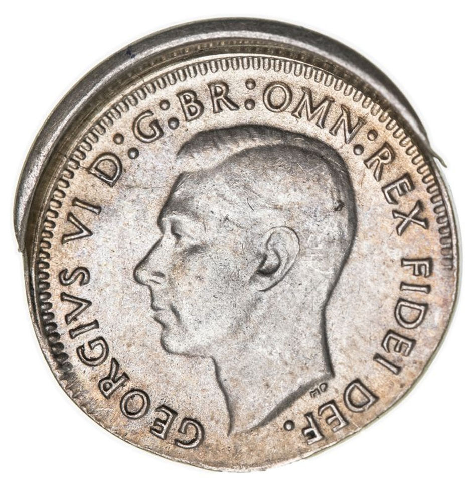Error Australia 1950 Threepence struck off centre by 10% with very high lip rim a scarce early Pre-Decimal Error coin