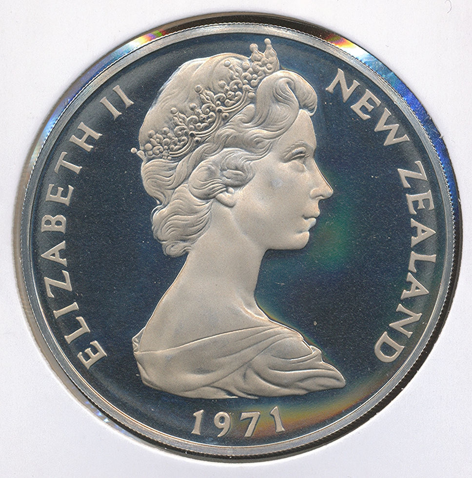 New Zealand 1971 One Dollar $1 Shield of Arms