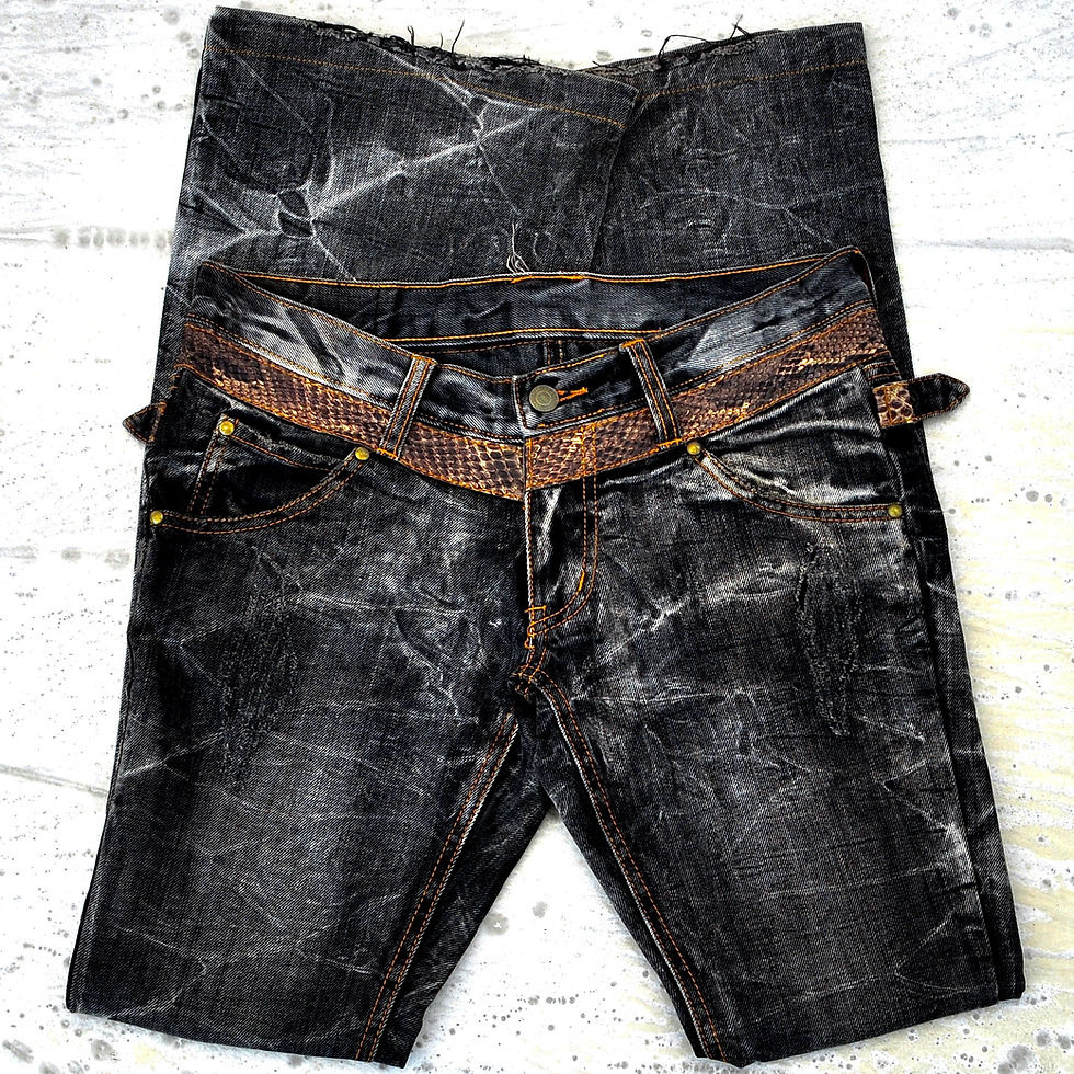 Thumbnail: Tornado Mart - Snakeskin Belted Honeycomb Washed Flared Jeans