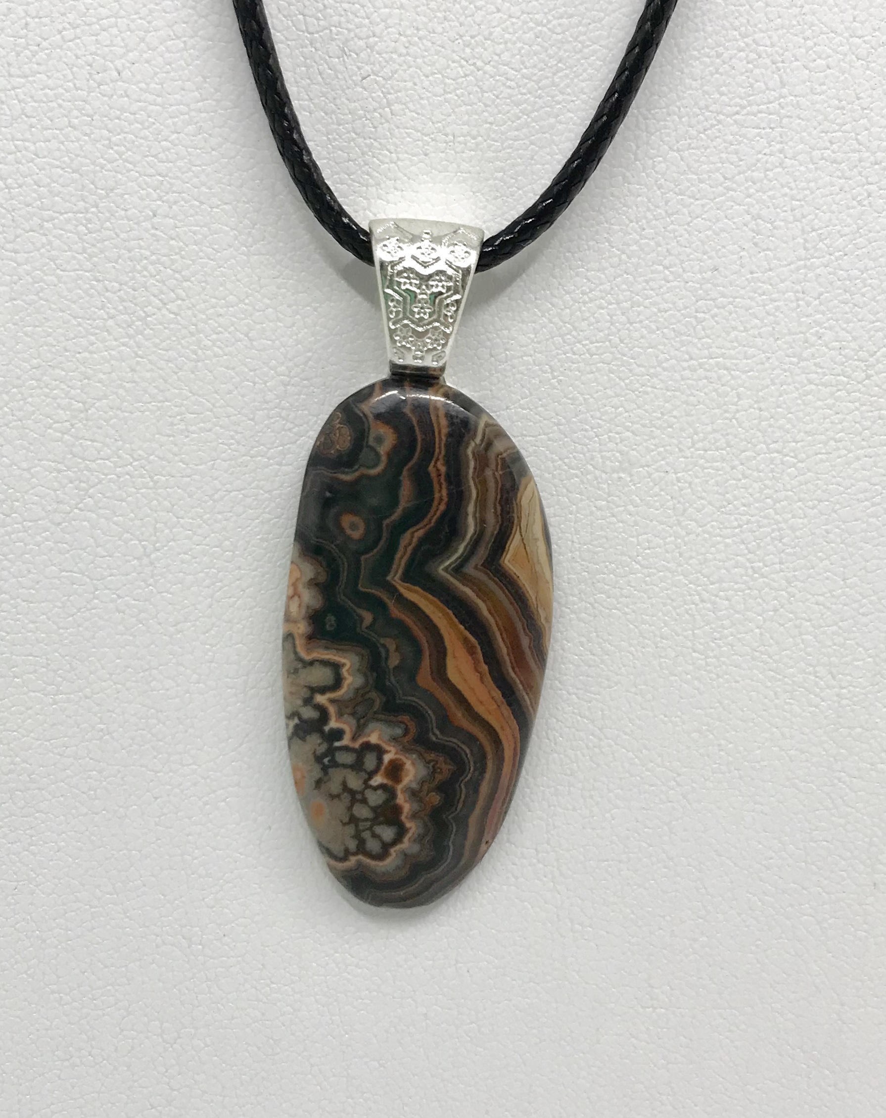 Flowering Tube Onyx