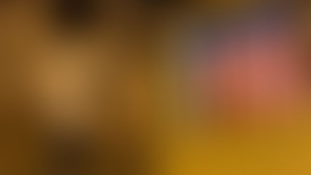 Le llevó serenata a su novia y la pilló haciendo de todo con otro