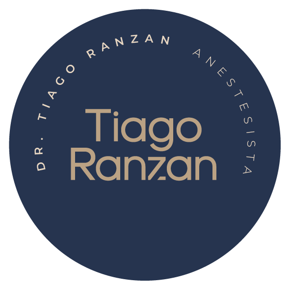 Circular - azul marinho.png