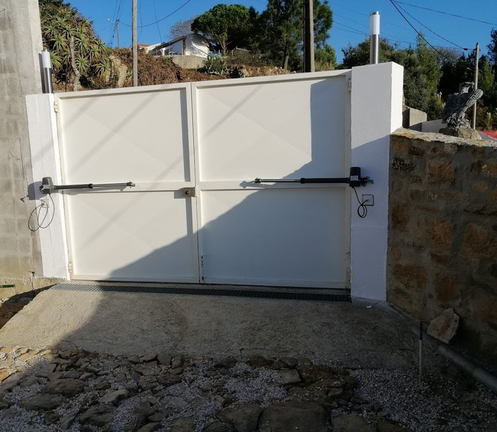 Automatização de portão de batente