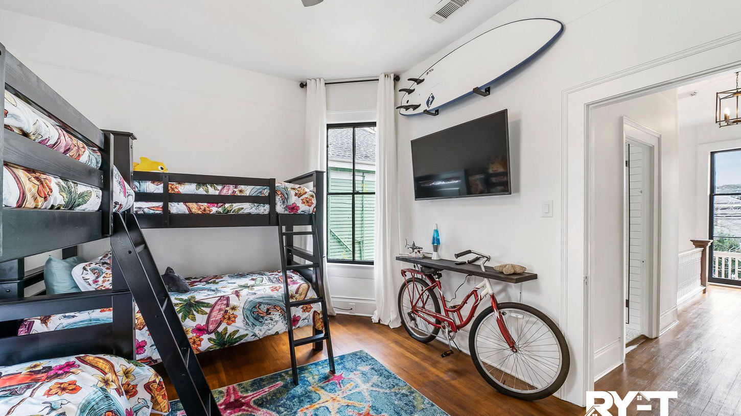 bedroom with bunkbeds