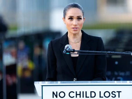 Meghan Markle breaks down at memorial for children lost to social media, reveals dark reality that shocks the world.